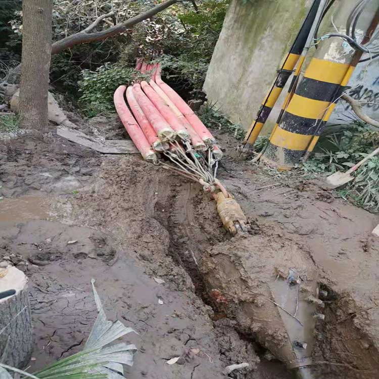 五指山煤矿拖拉管